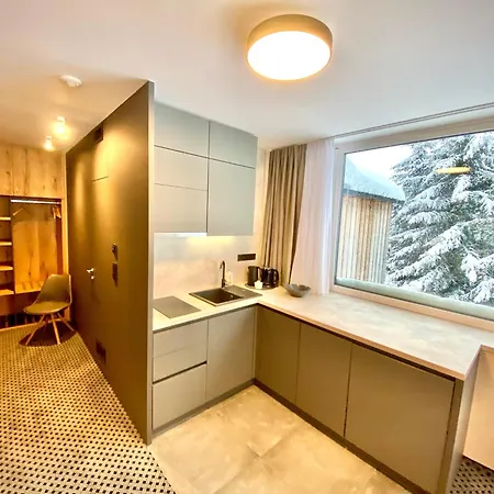 Alpina 27 In Out Free Parking Apartment *